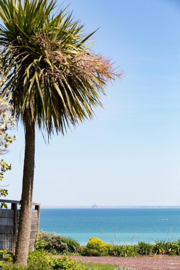La Metairie-du-vauhariot - Ou - Piscine Chauffée - Vue Et Mont Saint Michel Et Gr34 - Résidence Hôtelière Pensión